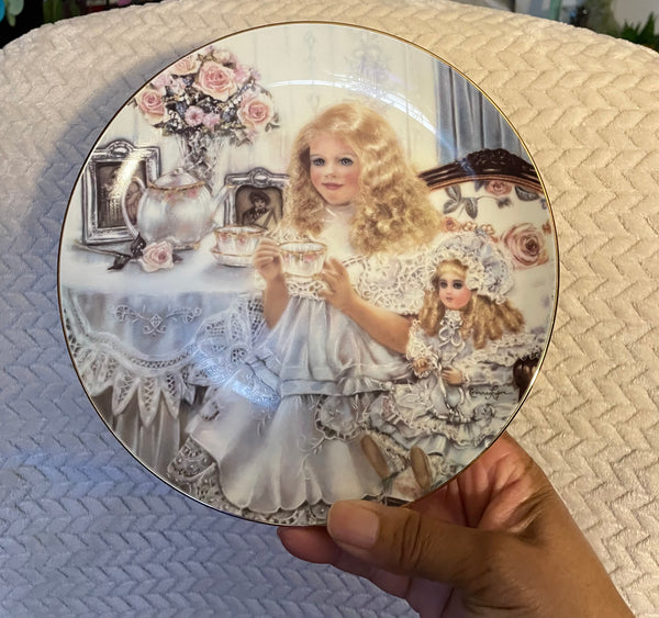 Victoria’s Plate Limited Edition- Collectible