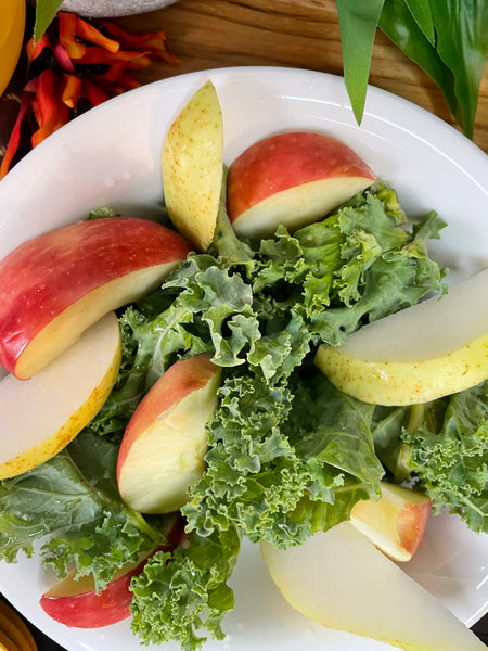 Organic  Kale Juice w/ Apple, Pear, and Mango Chunks