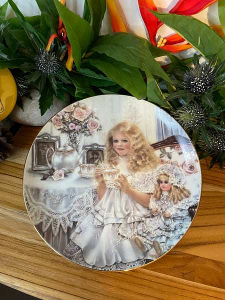 Victoria’s Plate Limited Edition- Collectible