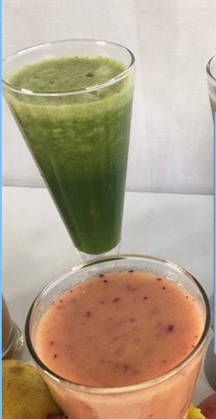 Organic Ultimate Super Green Juice w/Seasonal Fruits